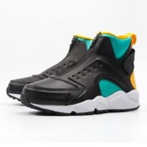 NWOB Nike Air Huarache Run Mid Black Leather Run